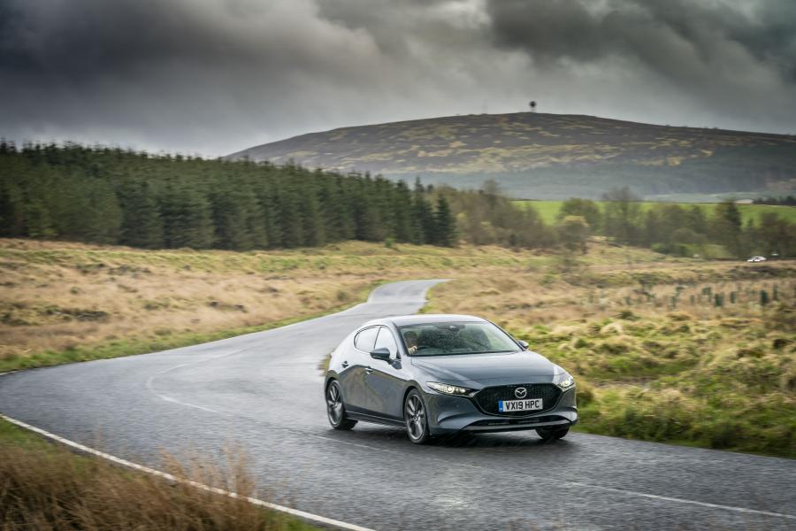  Mazda3 Skyactiv-G GT Sport Hatchback 2019 года  (UK) (фото 37 из 83)